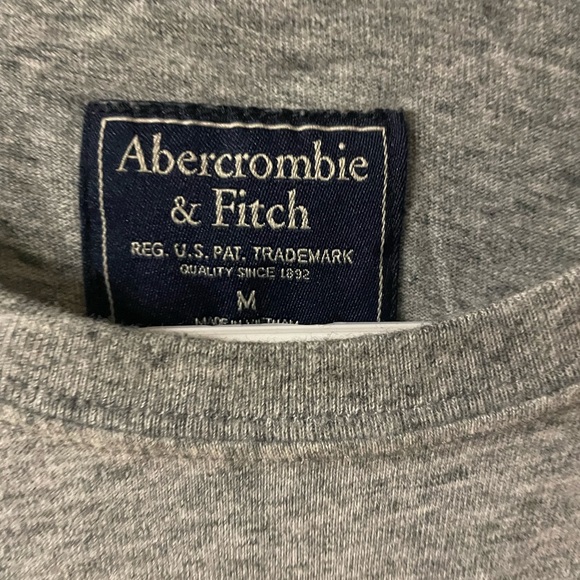 Men’s long sleeve tshirt gray Abercrombie and Fitch - Picture 3 of 3